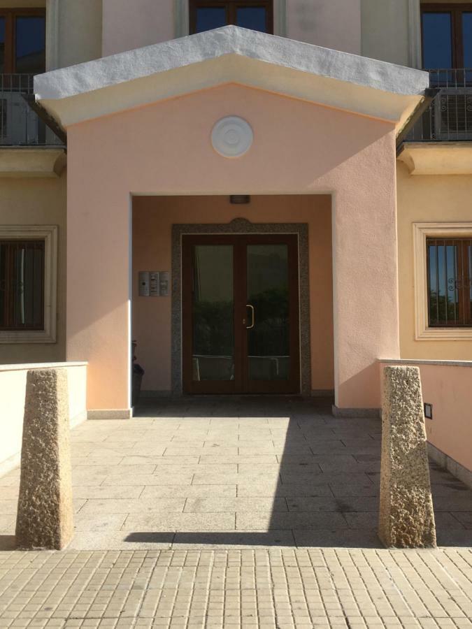 Boutique Apartment Vista Sul Parco Олбия Екстериор снимка